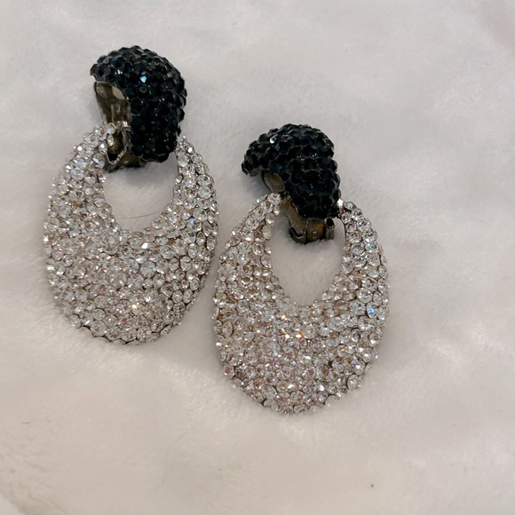 VINTAGE BELLINI BLK/CLEAR SWAROFSKI CRYSTAL LOADED GLITZ EARRINGS - Picture 11 of 15